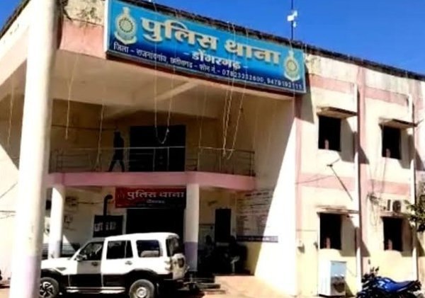 Dongargarh News: मारपीट केस में भाजपा नेताओं के नाम की चर्चा, वायरल हुआ वीडियो