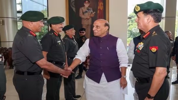 Indian Army Modernization: नया लैंड वारफेयर डॉक्ट्रिन जारी, AI और ड्रोन वॉरफेयर पर रहेगा खास जोर