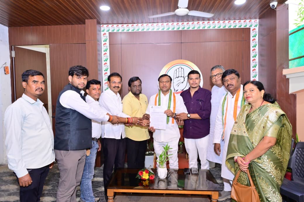 Arang News: माना-तूता के मानव निर्मित जंगल पर संकट, बचाने कांग्रेस प्रदेश अध्यक्ष से लगाई गुहार फिल्म सिटी परियोजना के लिए पेड़ों की कटाई की आशंका
