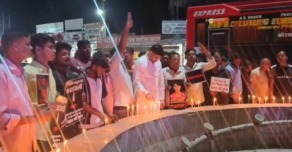 CG Crime News: 7 वर्षीय मासूम के साथ दुष्कर्म और हत्या का मामला, कैंडल मार्च निकालकर लाेगों दी श्रद्धांजलि