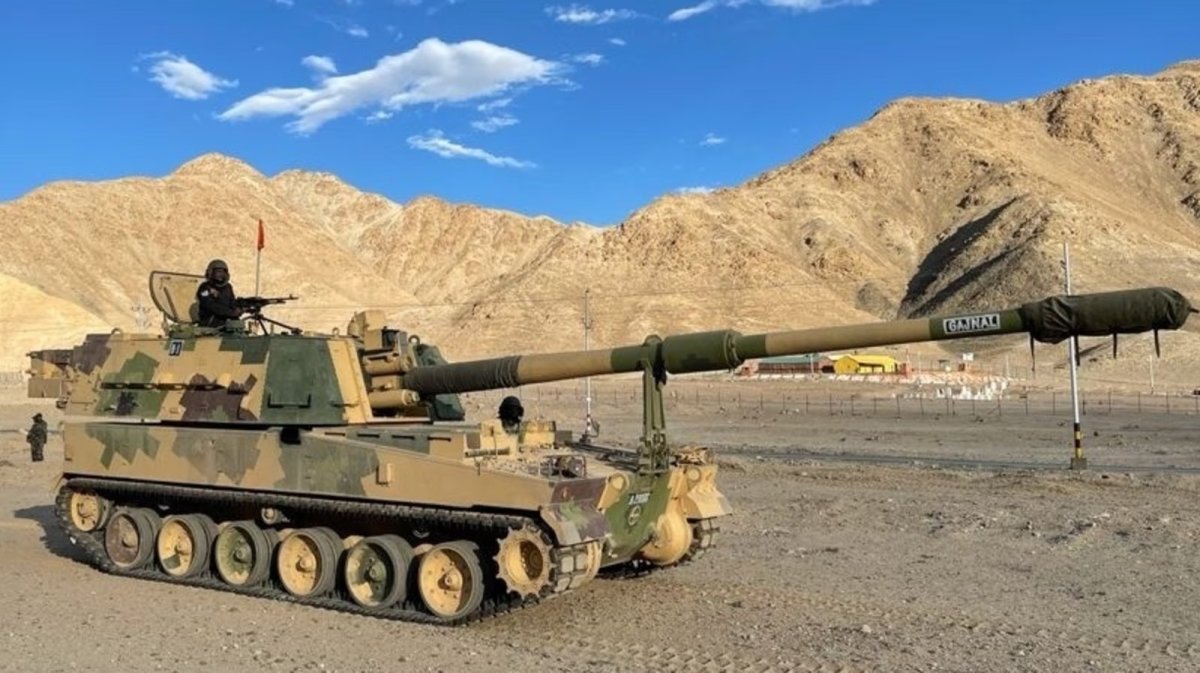 Indian Army K9 Vajra-T self-propelled howitzer gun (Image Source: Keertiman Media)