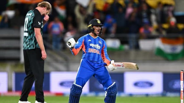 IND vs NZ 3rd T20: अभिषेक शर्मा ने 35 गेंदों में जड़ा शतक, न्यूजीलैंड को 6 विकेट से हराया