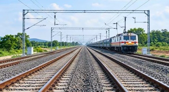Khairagarh News: 8 साल बाद भी निर्माण का  इ़तंजार, कब मिलेगी रेल सुविधा?