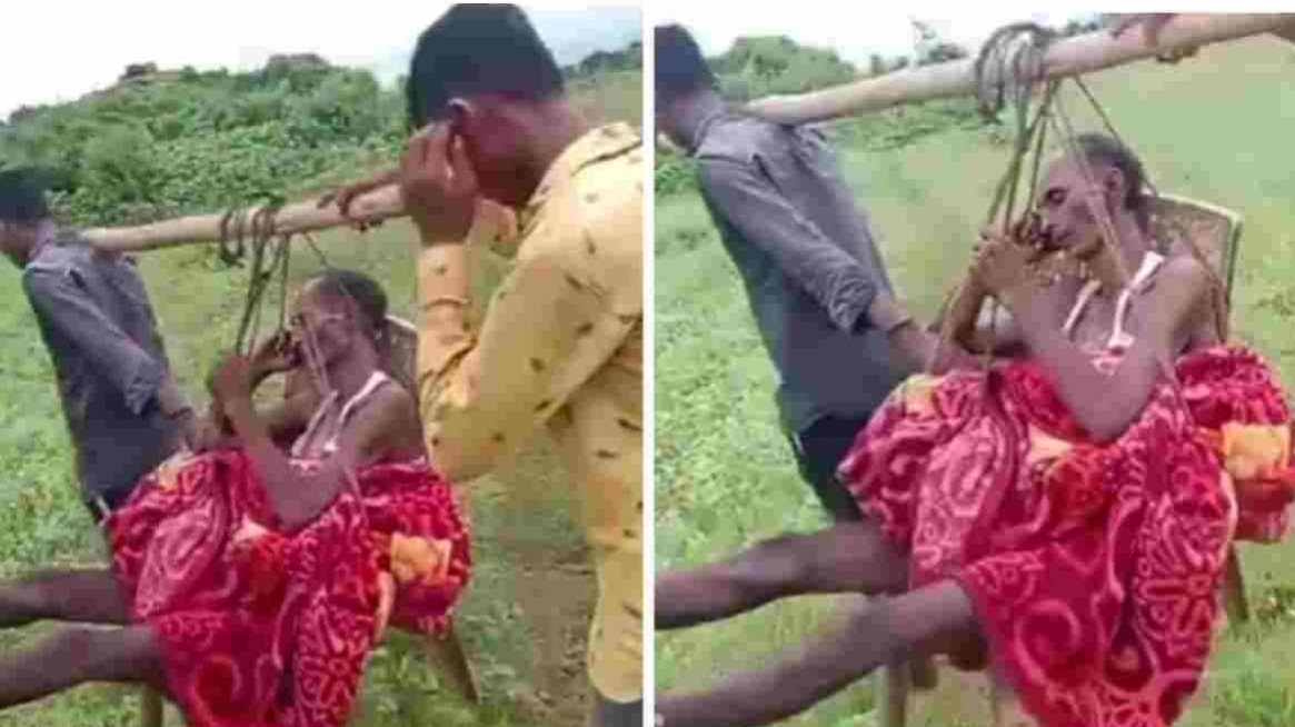 Patient carried on a chair in Singrauli(Image Source: Social Media)