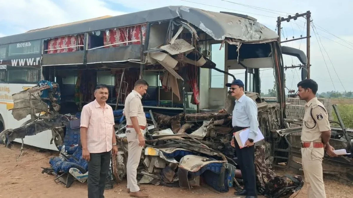 Violent collision between a bus and an overloaded truck (Image Source: Keertiman Media)