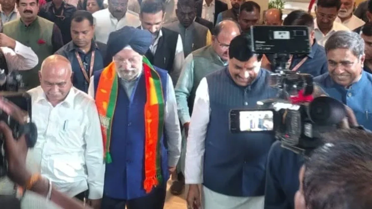 Hardeep Singh Puri filed his nomination (Image Source: Keertiman Media)